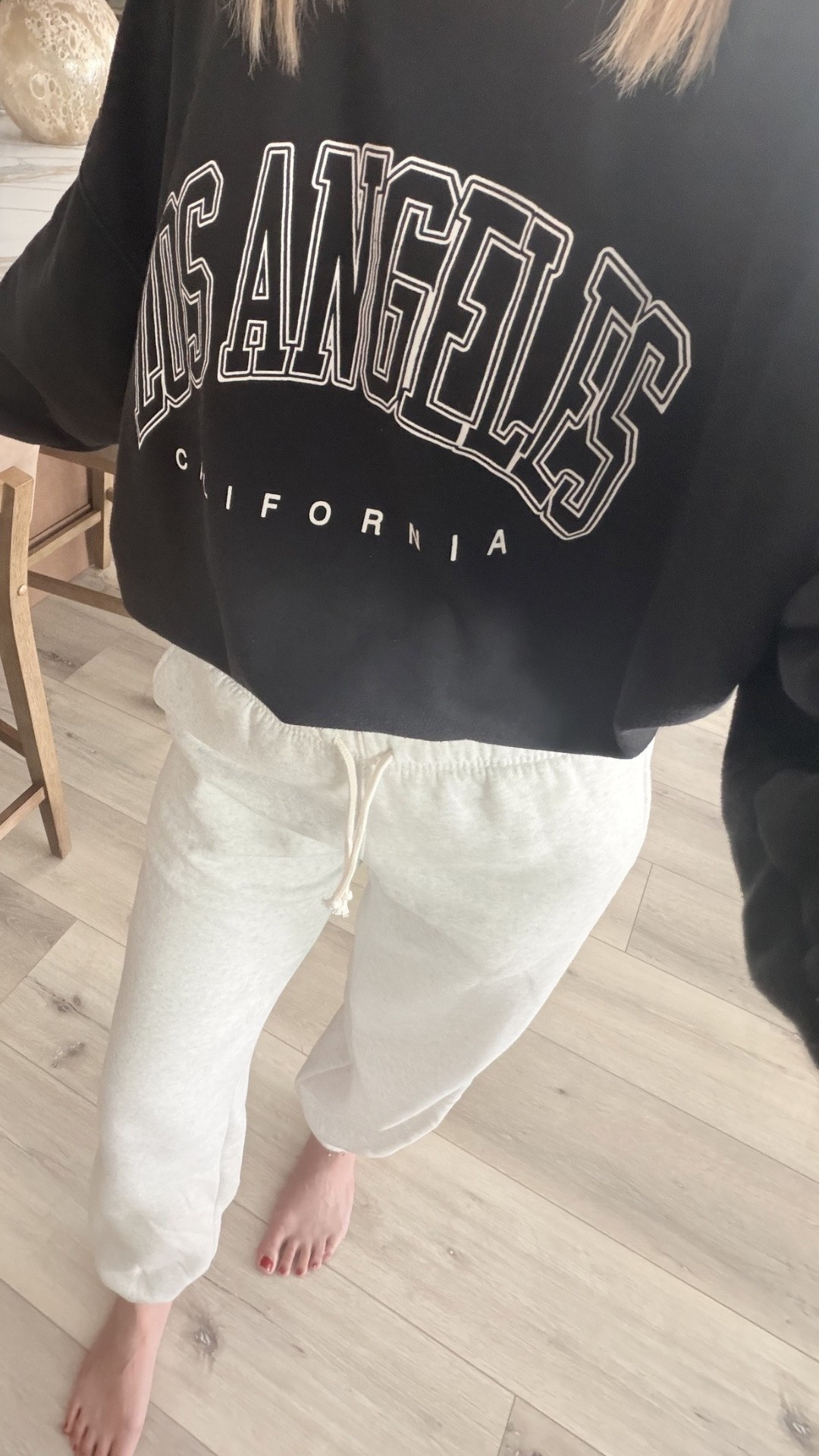 These sweatpants feel like skims or Abercrombie but they’re actually from Target… wearing size XXS 🎯

#LTKmomlife #LTKActive #LTKootd