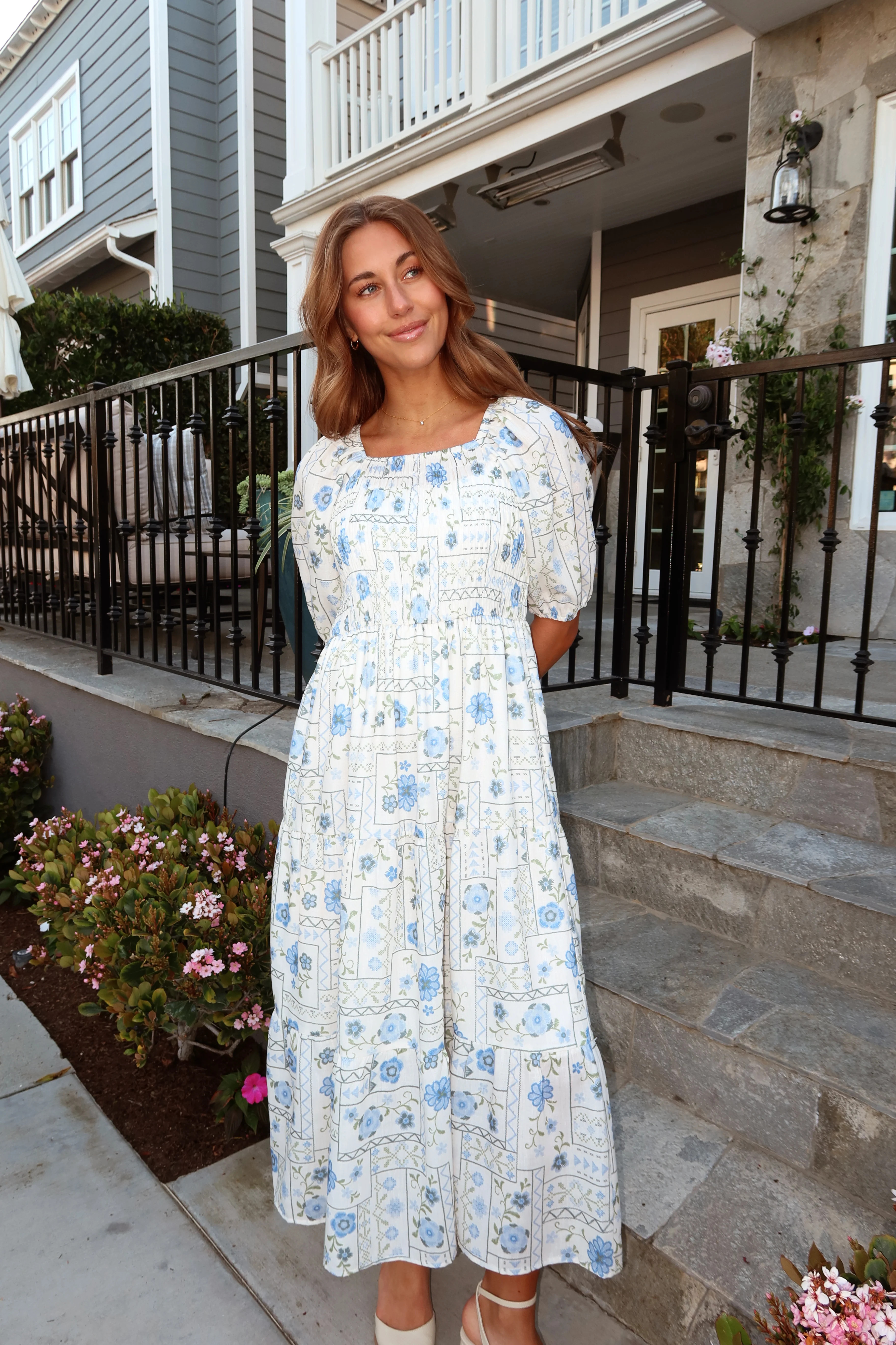 Delft Bloom Smocked Midi | Henly