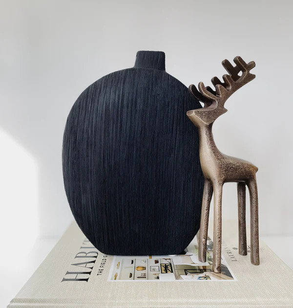 Davina Black Stoneware Vase | Pepper + Vetiver