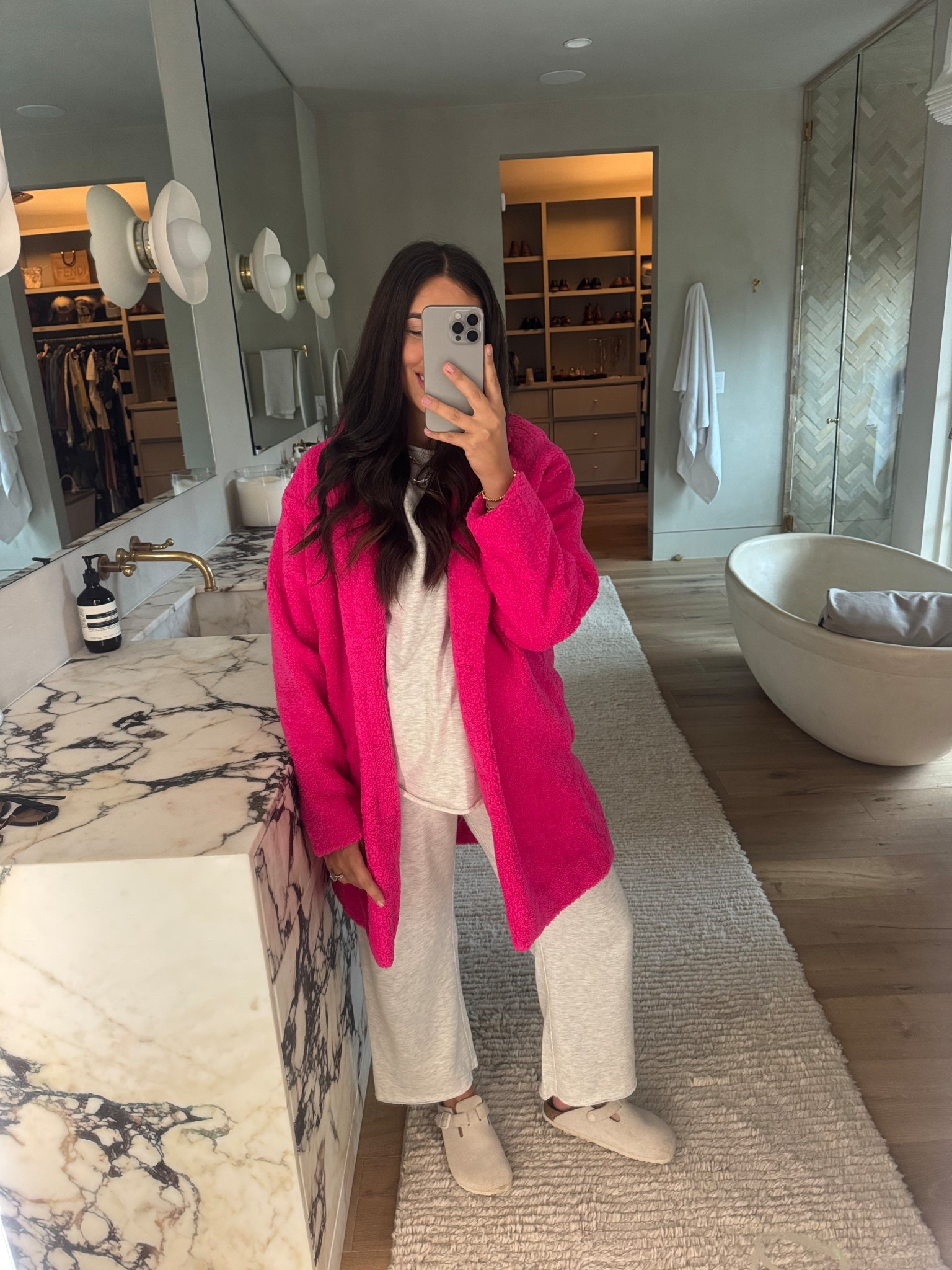 Pop of pink💓
Set: medium 
Jacket: medium 

Dressupbuttercup.com #dressupbuttercup #dederaad 



#LTKStyleTip #LTKSeasonal #LTKSaleAlert