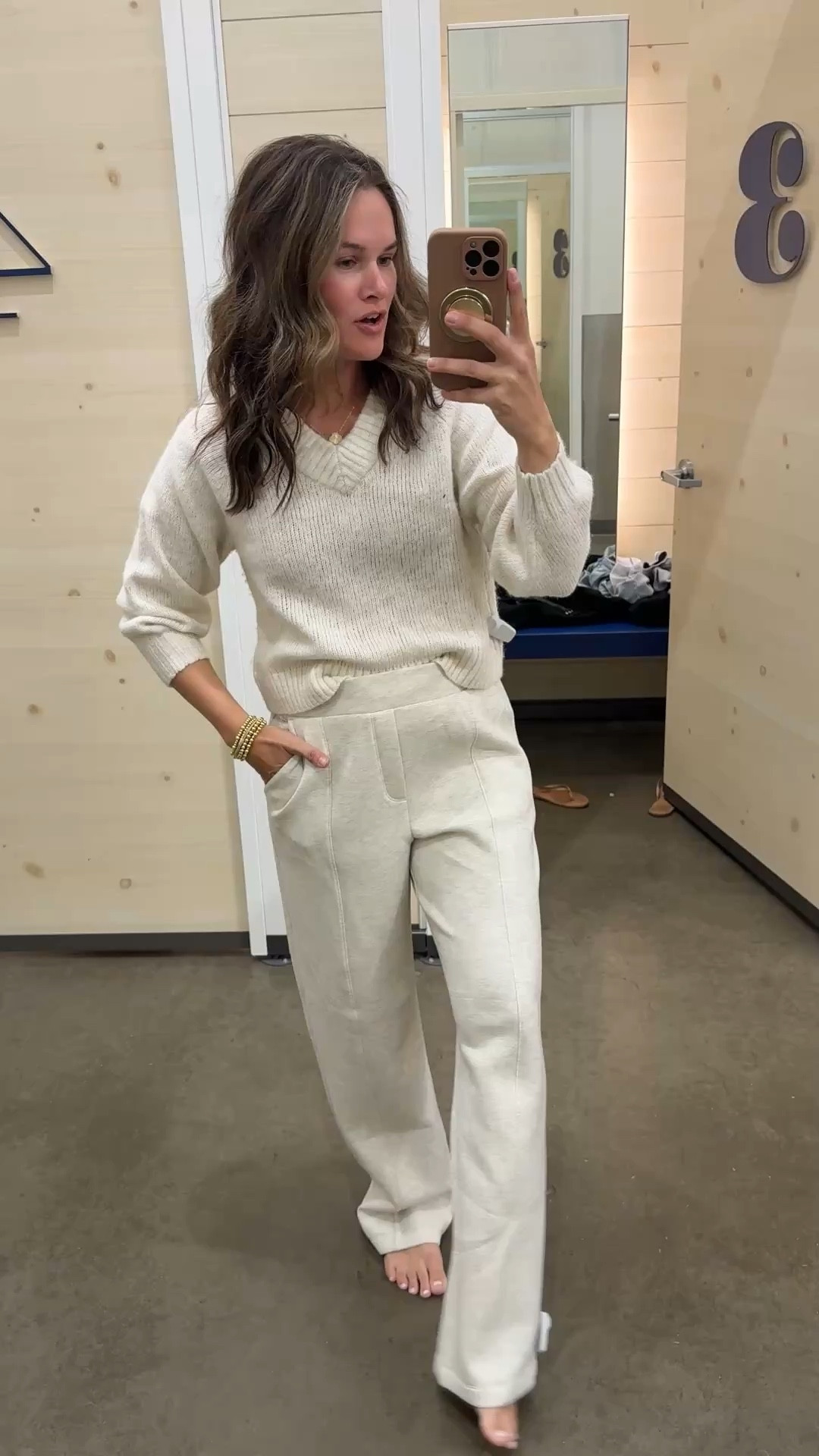 Old Navy matching set that’s cute, comfy, affordable, and perfect for everyday outfits, travel days, school drop-off, and casual winter style. Comment “OLD NAVY” for links. 

#LTKActive #LTKFindsUnder50 #LTKgrwm