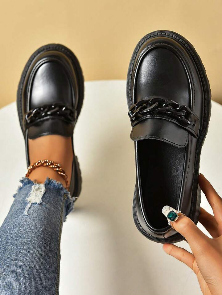 Ladies' Fashionable Comfortable Plus Size Thick-Soled Single Shoes With Metal Buckle Decoration | SHEIN