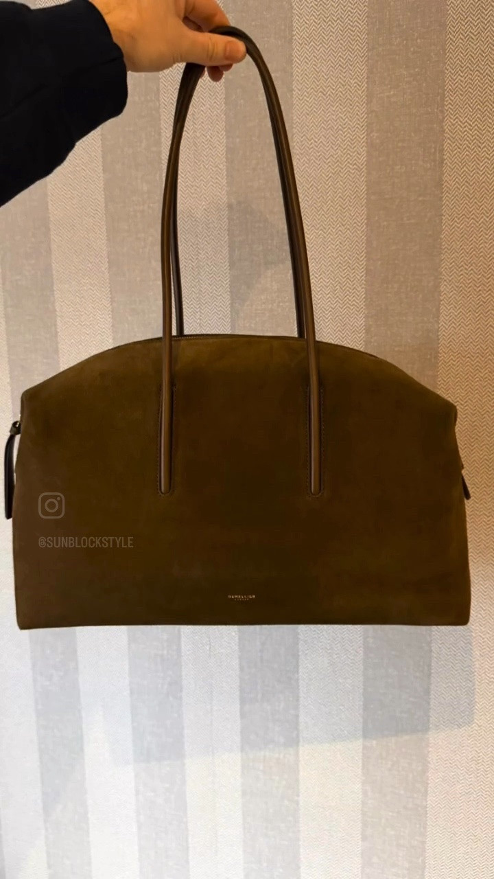 Demellier Stockholm 

#LTKunboxing #LTKstyletip #LTKbag