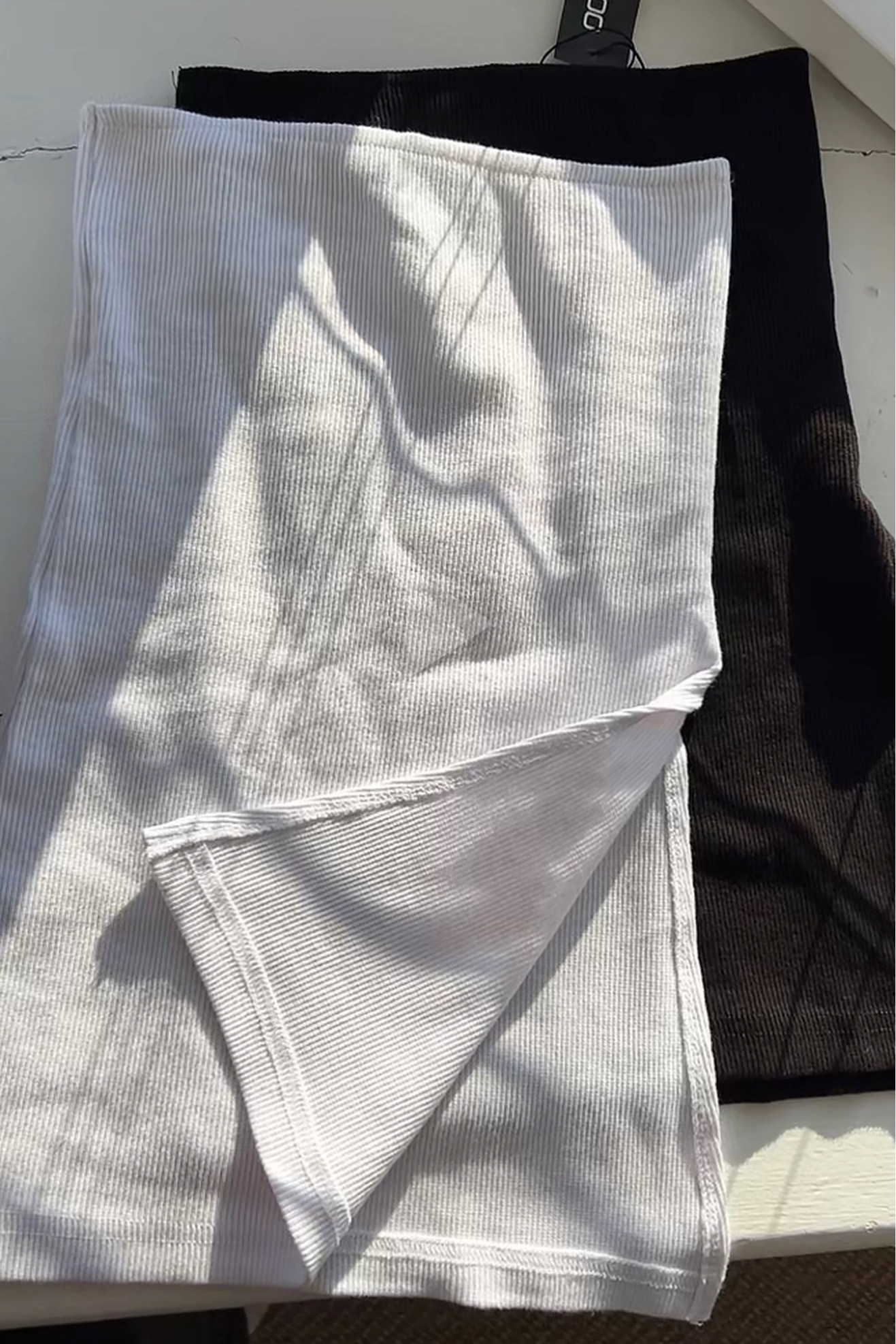 Zara dupe bandeau top with slit 

#LTKworkwear #LTKunder100 #LTKunder50