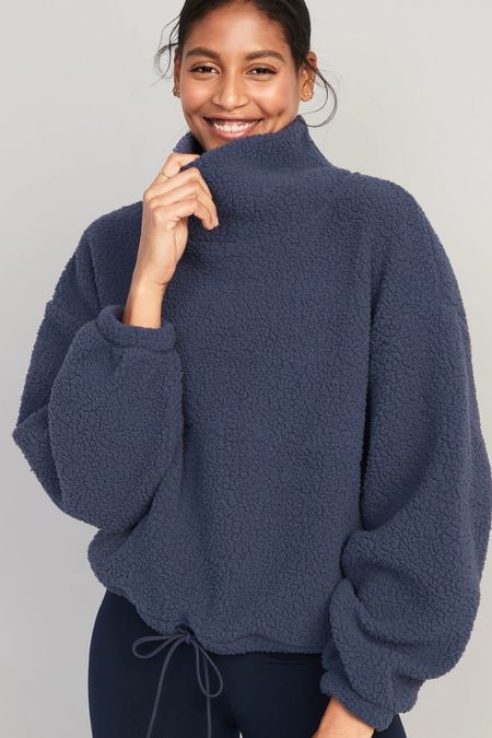 $19.99 cozy cropped sherpa fleece! 

#LTKSeasonal #LTKstyletip