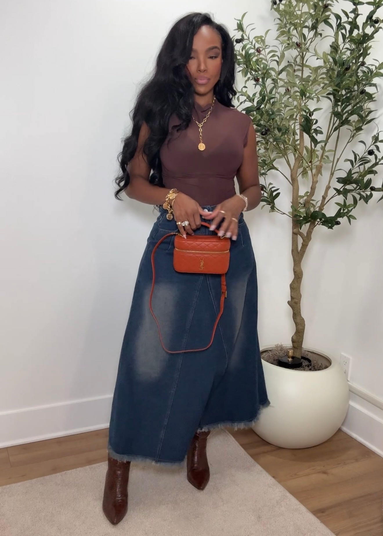 Can we get into these fall looks? I love transitional outfits, but honestly pairing boots with your summer outfits is what makes the look. 

Size small in all
Bra 34D
I’m 5’4 | 140lbs | 36D -27 -40  IG & YT: kirasfashionfinds TT: kiraabboud 

#Outfitinspiration #fashionstyle #outfit #outfitideas #autumn #fallfashion #simpleoutfit #fall #momoutfit #casualoutfit #streetwear 

#LTKFindsUnder100 #LTKItBag #LTKPetite