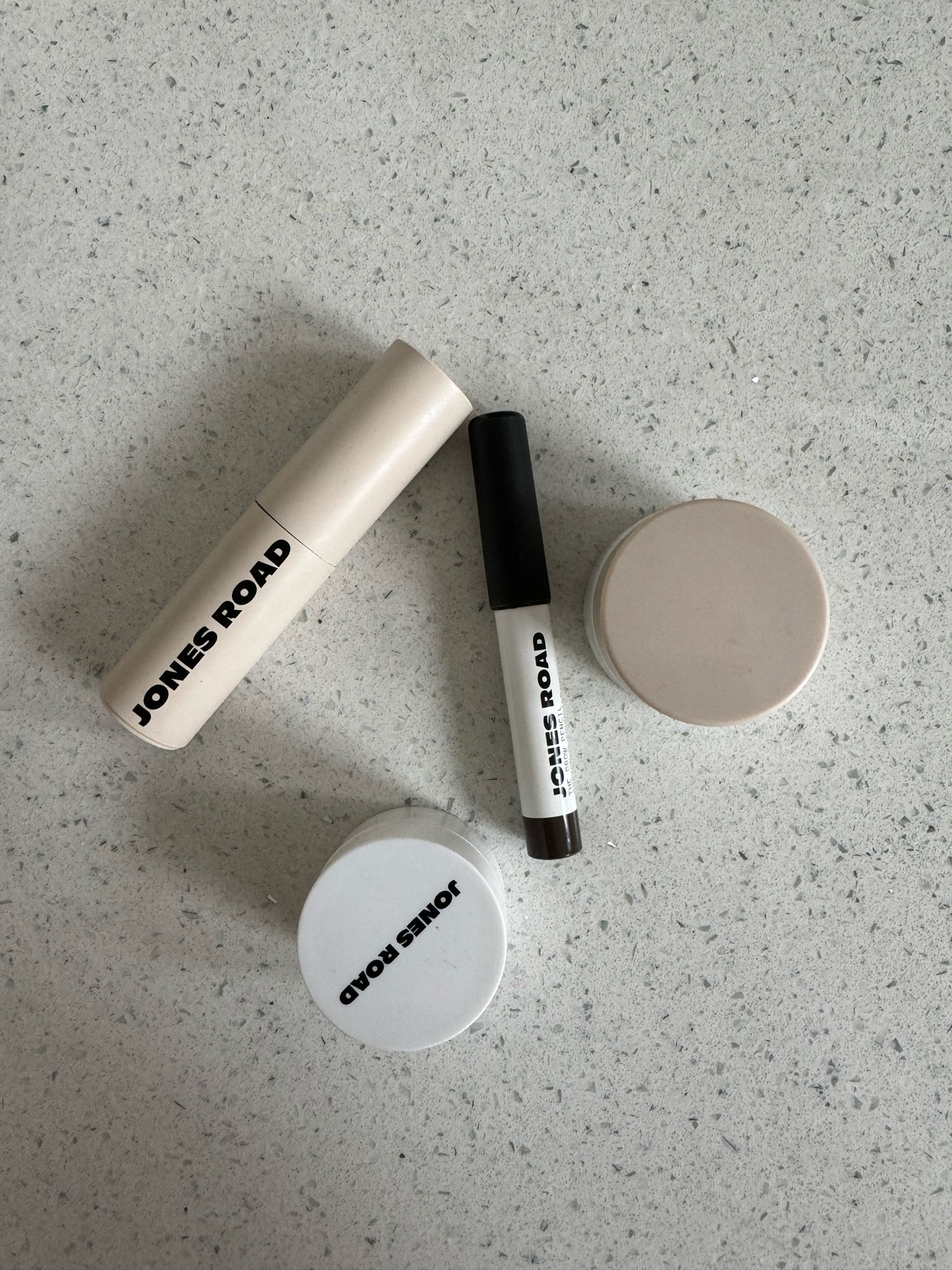 The perfect weekend face using jones road beauty kit!