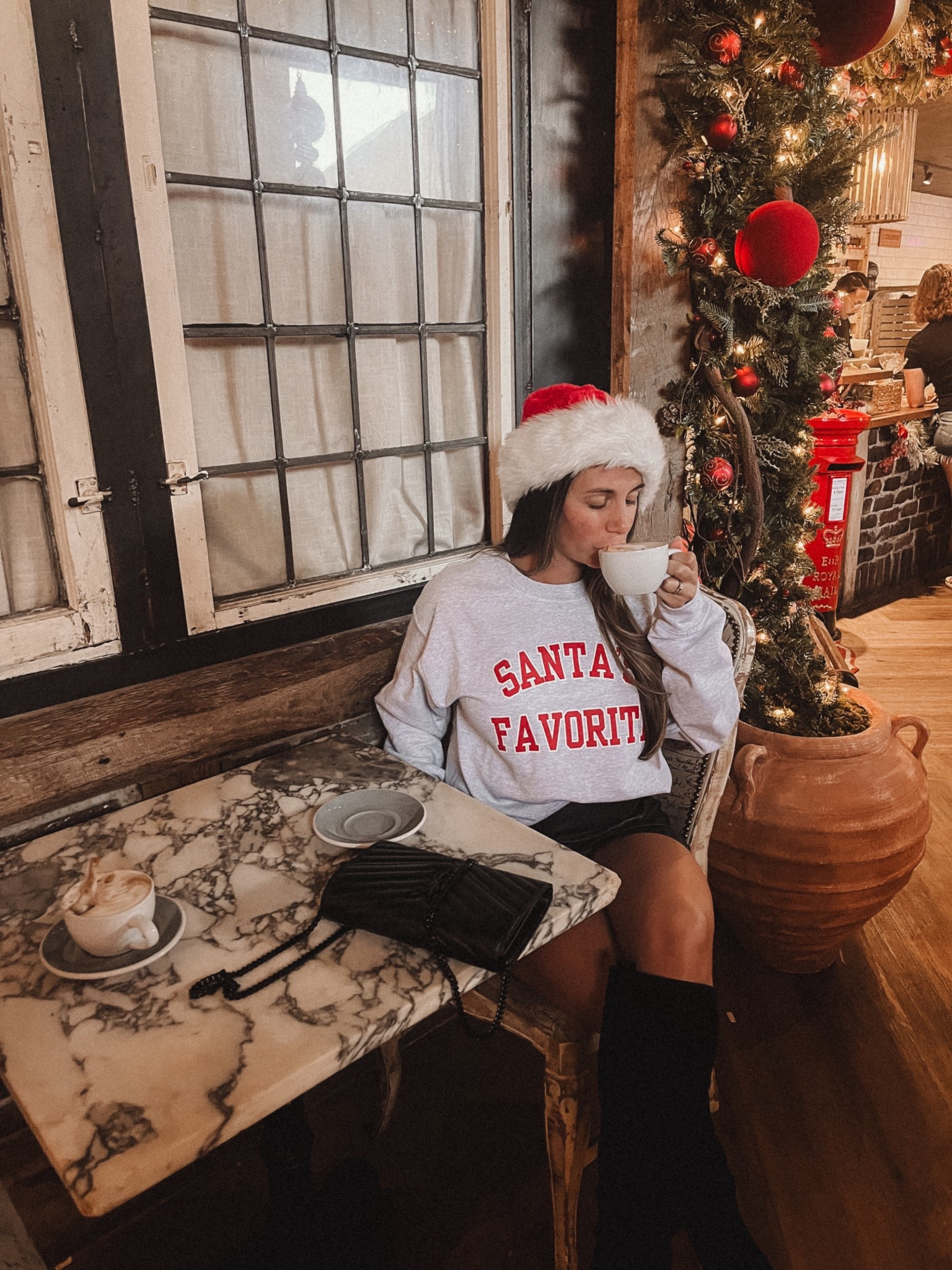 Santa’s favorite 🎅🏼

#LTKSeasonal #LTKHoliday #LTKootd