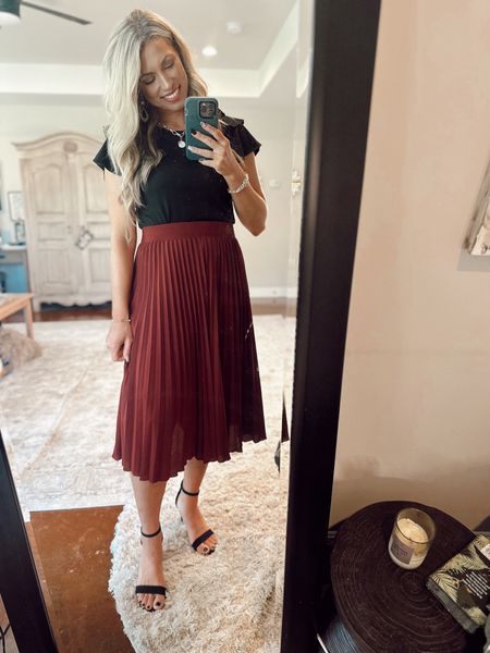 ✨AMAZON Fall Outfits- Part 1✨ 
This skirt is beautiful and great quality. Paired it with a simple black stretchy tee tucked in, and black heels.

Size medium- true to size

Midi skirt, how to style a skirt, Fall outfit, thanksgiving outfit, church outfit, Amazon fashion, feminine style, feminine fashion, modest outfits inspo, modest fashion, ladylike style, classy Street wear, classy outfit idea, 
#classystreetstyle #classicoutfits #professionalwork #workoutfits #falloutfitideas #falltransitionoutfit #falltransition

#LTKstyletip #LTKworkwear #LTKfindsunder50