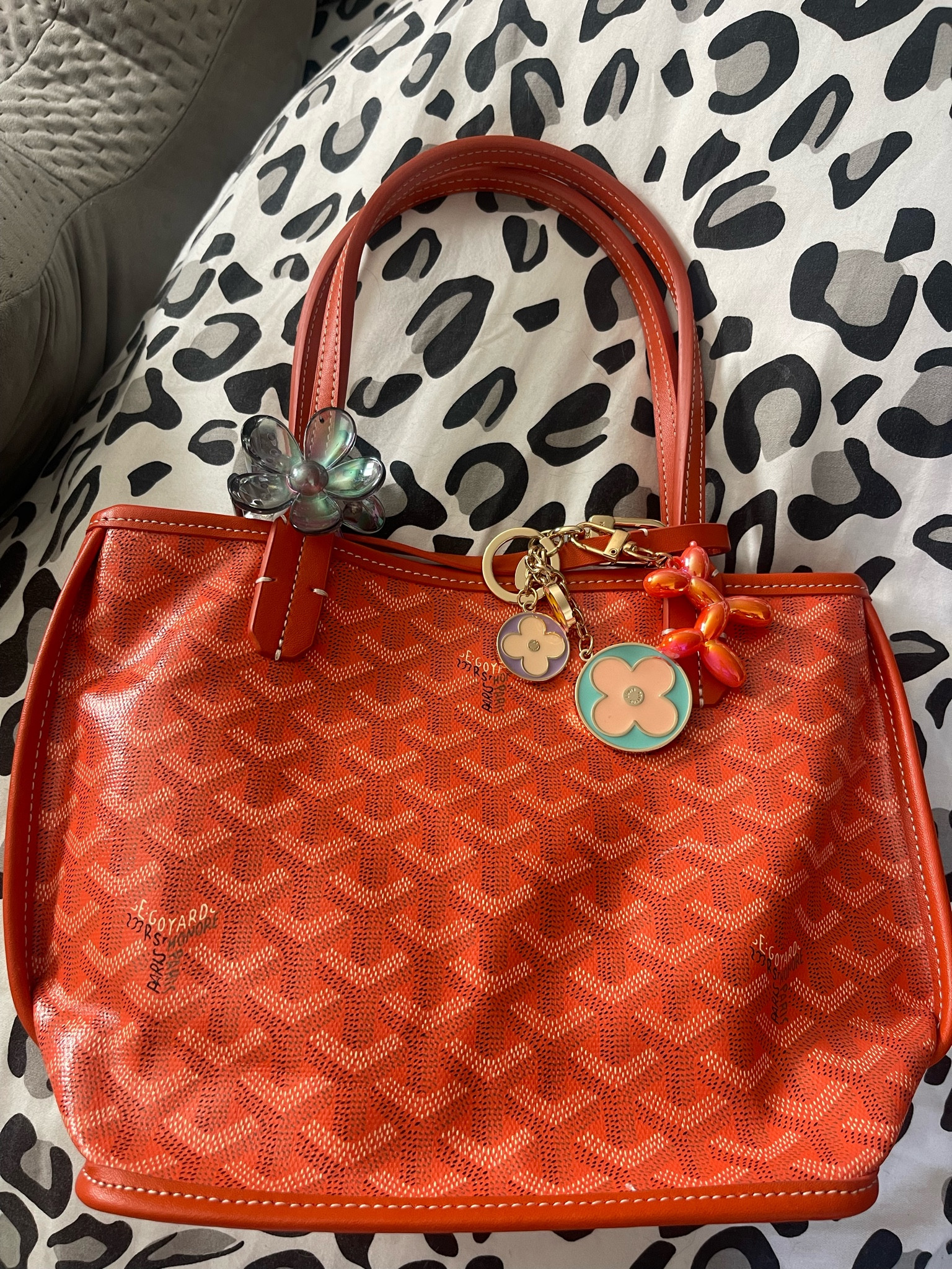 Order now Before the tariffs! All fab goyards. Highly rec getting s small one like this they are reversible and so so cute! 

#LTKitbag #LTKfindsunder50 #LTKfindsunder100