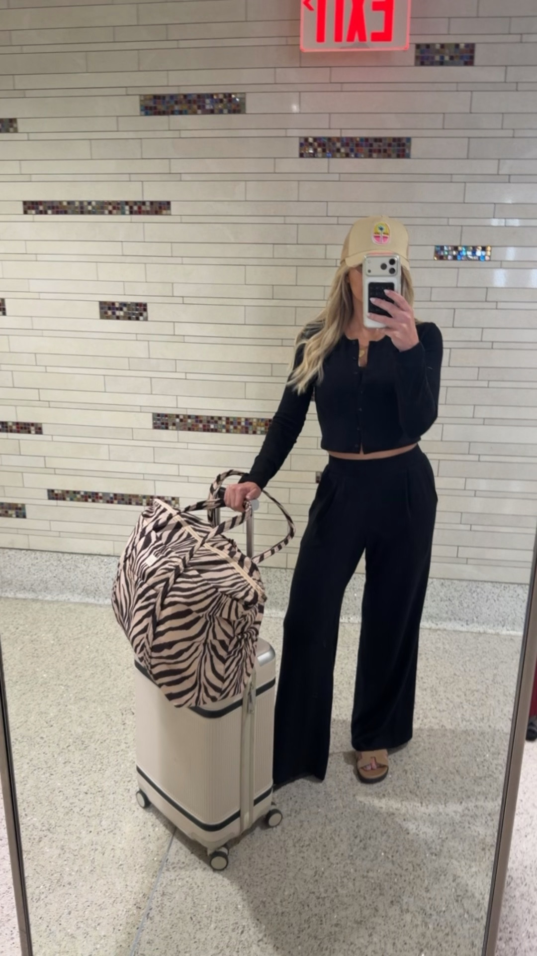 Wearing Xs in the Leset pants and top