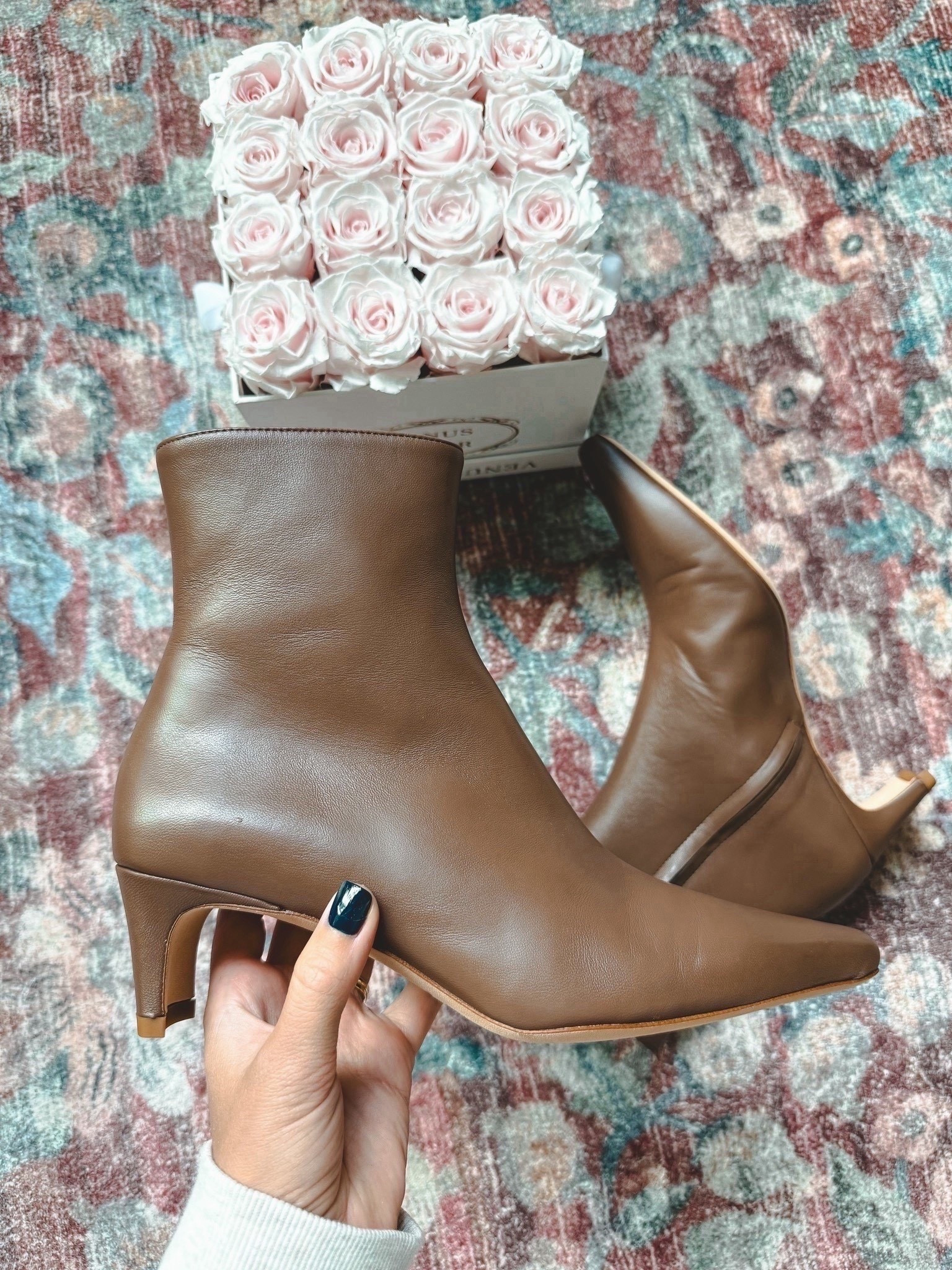 Staud Wally boots are soooo perfect for fall!





#LTKSeasonal #LTKHoliday #LTKGiftGuide