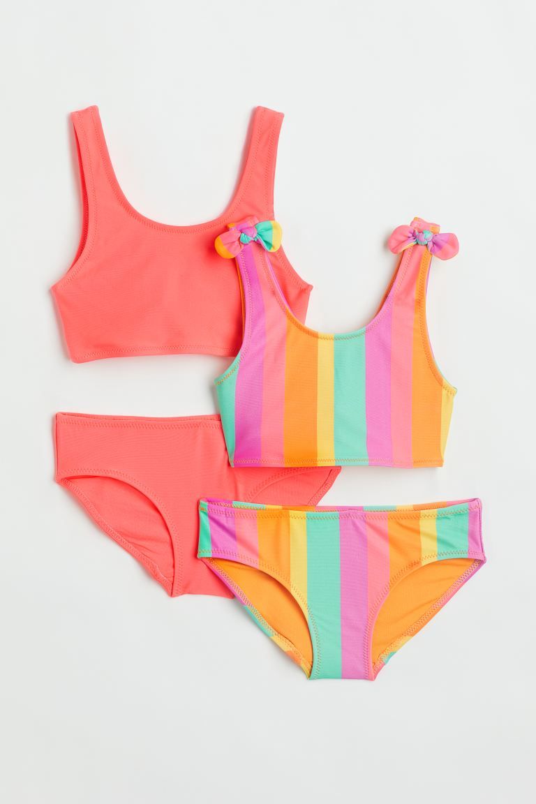 Conscious choice  Fully lined bikinis in different designs with a top and matching briefs. Perfec... | H&M (US + CA)