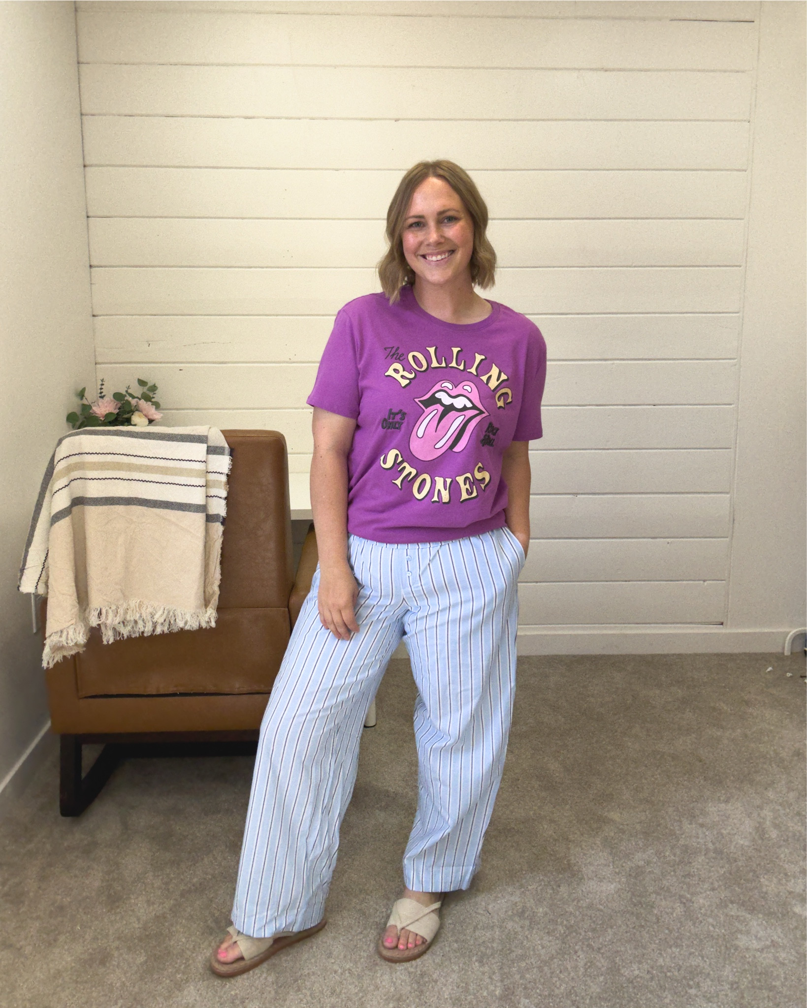 Boxer pants are trending, and I found 3 easy ways to style them as a millennial mom! These looks are comfy, cute, and totally wearable for everyday life. 💁‍♀️
Which outfit is your fave?

#boxerpants #momstyleinspo #millennialmomfashion #casualootd #trendingnow2025 #everydaystyle #affordablefashionfinds #comfychic #easyoutfits #springfashiontrends

#LTKPetite #LTKStyleTip