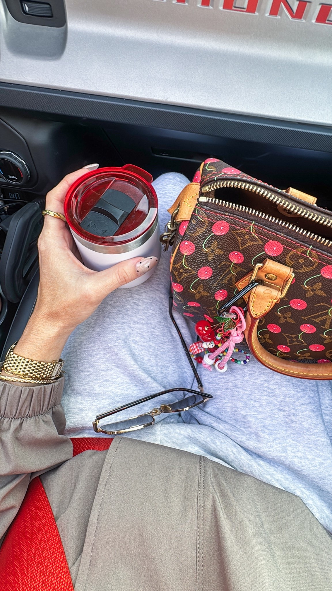 FAVE vintage designer bag!!!!

#LTKdayinmylife #LTKootd #LTKSeasonal