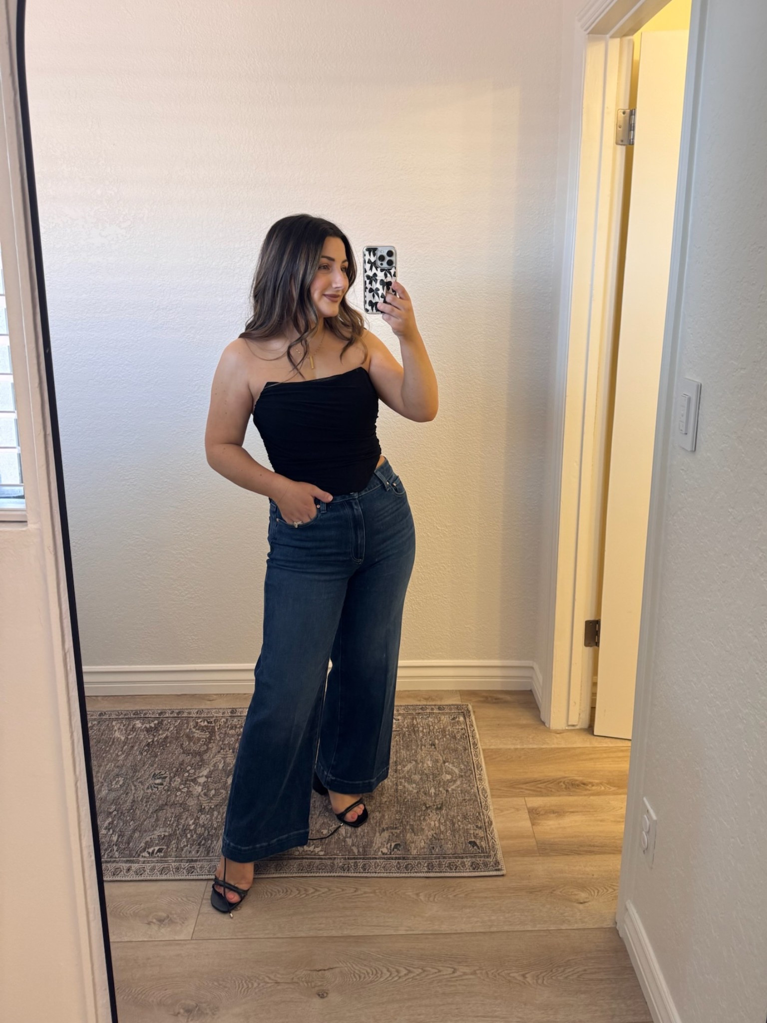 Date night outfit! 
Petite friendly! 

Corset top size 6-8
(Slightly too big!) 

Jeans size 27 

5'0" 140lbs 

#LTKPetite #LTKStyleTip #LTKSeasonal