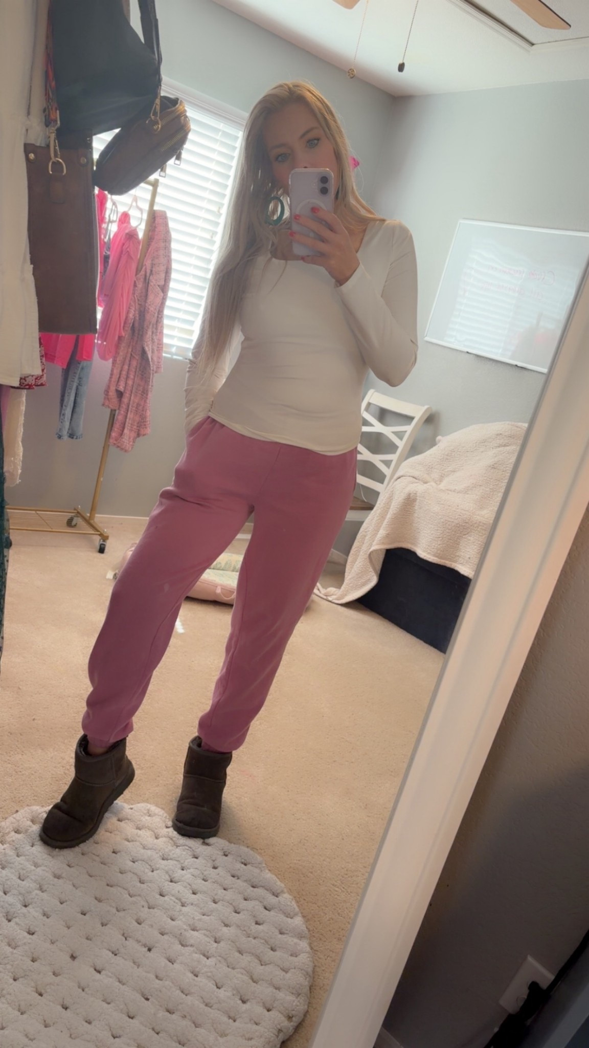 Causal spring mom outfit of the day 🥰

#LTKootd #LTKmomlife #LTKMothersDay