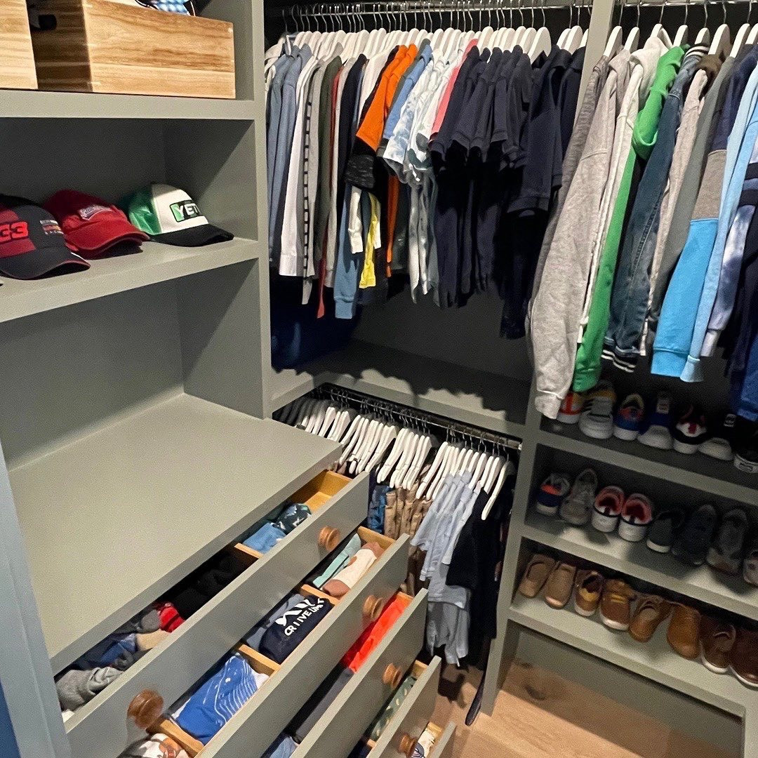 Cool kid closet vibes 🙌🏼