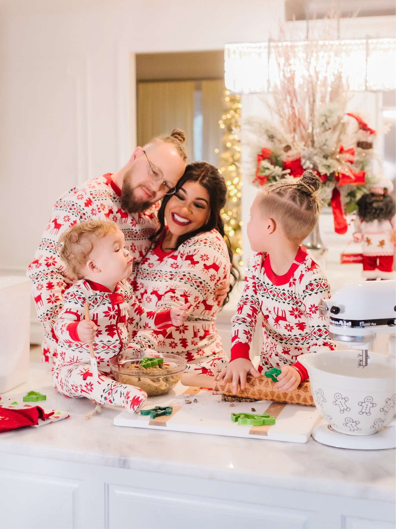 Matching Christmas Pajamas 🎄

matching christmas pajamas // christmas pajamas // kids christmas pajamas // christmas outfits // kids pajamas // matching family pajamas // matching pajamas // matching christmas pajamas // christmas pajamas family