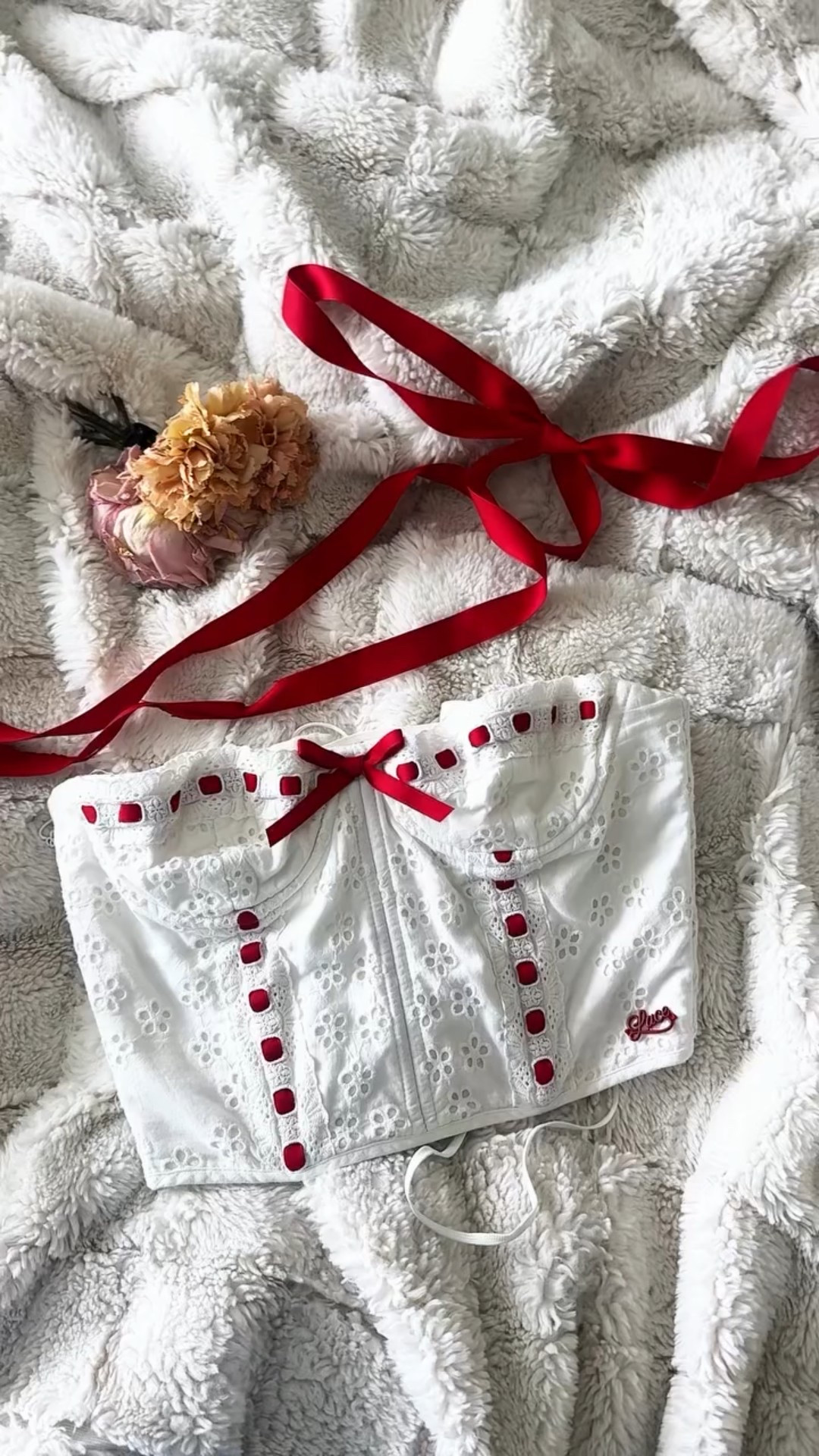 💋♥️🌹 code LUIZAPARRELLA to save @lacemadeofficial