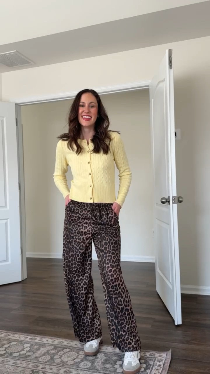 Leopard print drawstring pants for fall 🖤

#LTKootd #LTKSeasonal