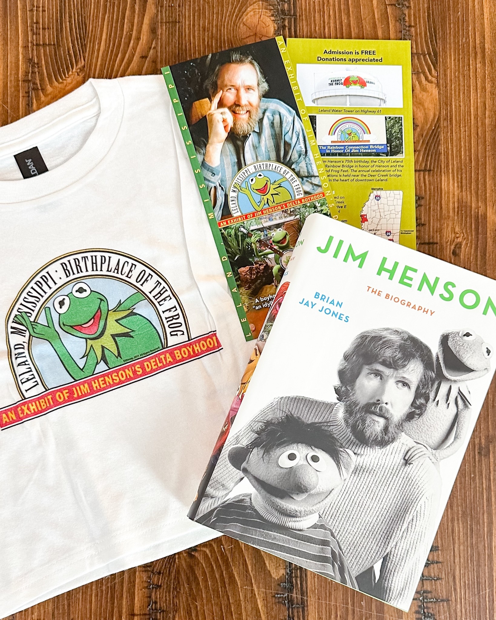 HAPPY BIRTHDAY, JIM HENSON! Today we celebrate the birthday of the legendary Jim Henson — the creative genius behind The Muppets, Sesame Street, and Fraggle Rock. 💚✨ From Kermit the Frog to countless other beloved characters, Henson’s imagination shaped generations of childhoods.

📖 My husband picked up his must-read biography, Jim Henson: The Biography by Brian Jay Jones, along with memorabilia from the Jim Henson Museum in Leland, Mississippi, the birthplace of Kermit the Frog. 🐸 This small-town museum is such a treasure for fans and a perfect stop for anyone who loves Jim’s work. I hope to visit myself someday!!

If you’re searching for Jim Henson books, Muppet collector’s items, or unique fandom-inspired gifts, this is such a meaningful way to honor his legacy. 🌟

#JimHenson #KermitTheFrog #TheMuppets #SesameStreet #FraggleRock #JimHensonBirthday #BookTokMadeMeBuyIt #BiographyBooks #CollectorsEdition #JimHensonMuseum #LelandMississippi #MuppetFans

#LTKFindsUnder50 #LTKHome #LTKFindsUnder100