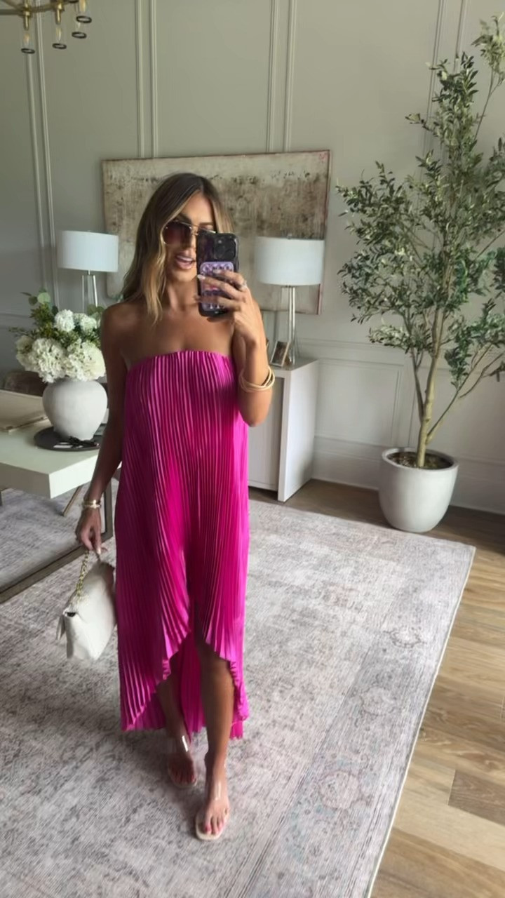 wearing a small dress! use code hollie35 for 35% off 🩷 

 