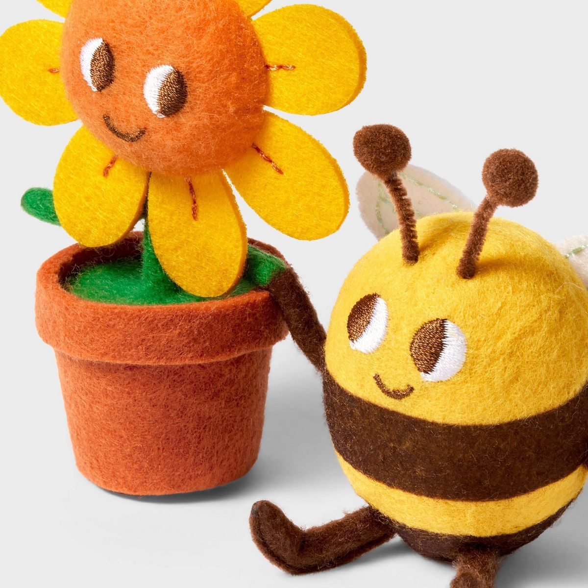 Felt Easter Figural Decor Flower & Bee Set- Spritz™ | Target