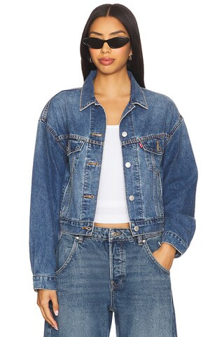 LEVI'S Shrunken 90s Trucker in Cool City Whip from Revolve.com | Revolve Clothing (Global)