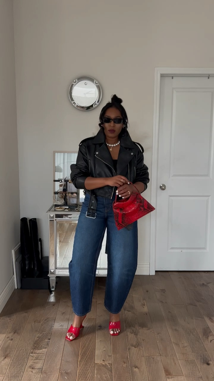 Trying my hand at the barrel jeans trend. I’m wearing a sz 6. 
Height 5.5 
Perfect for someone with no hips. 

#LTKSeasonal #LTKFindsUnder100 #LTKVideo