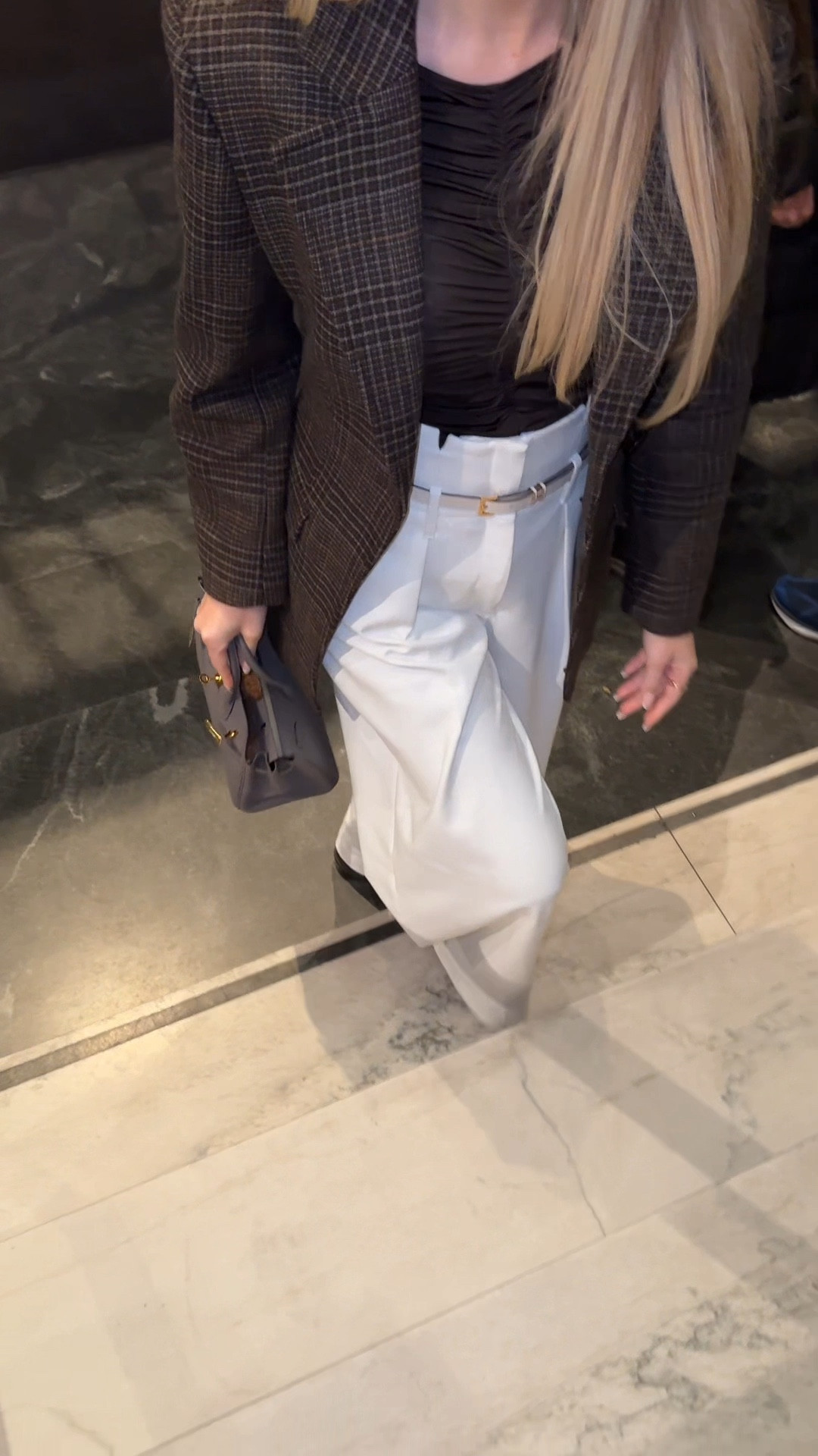 Effortless preppy in brown and white for fall. The blazer runs big, I’m wearing a size 34 🤎☁️

#LTKWorkwear #LTKStyleTip #LTKSeasonal