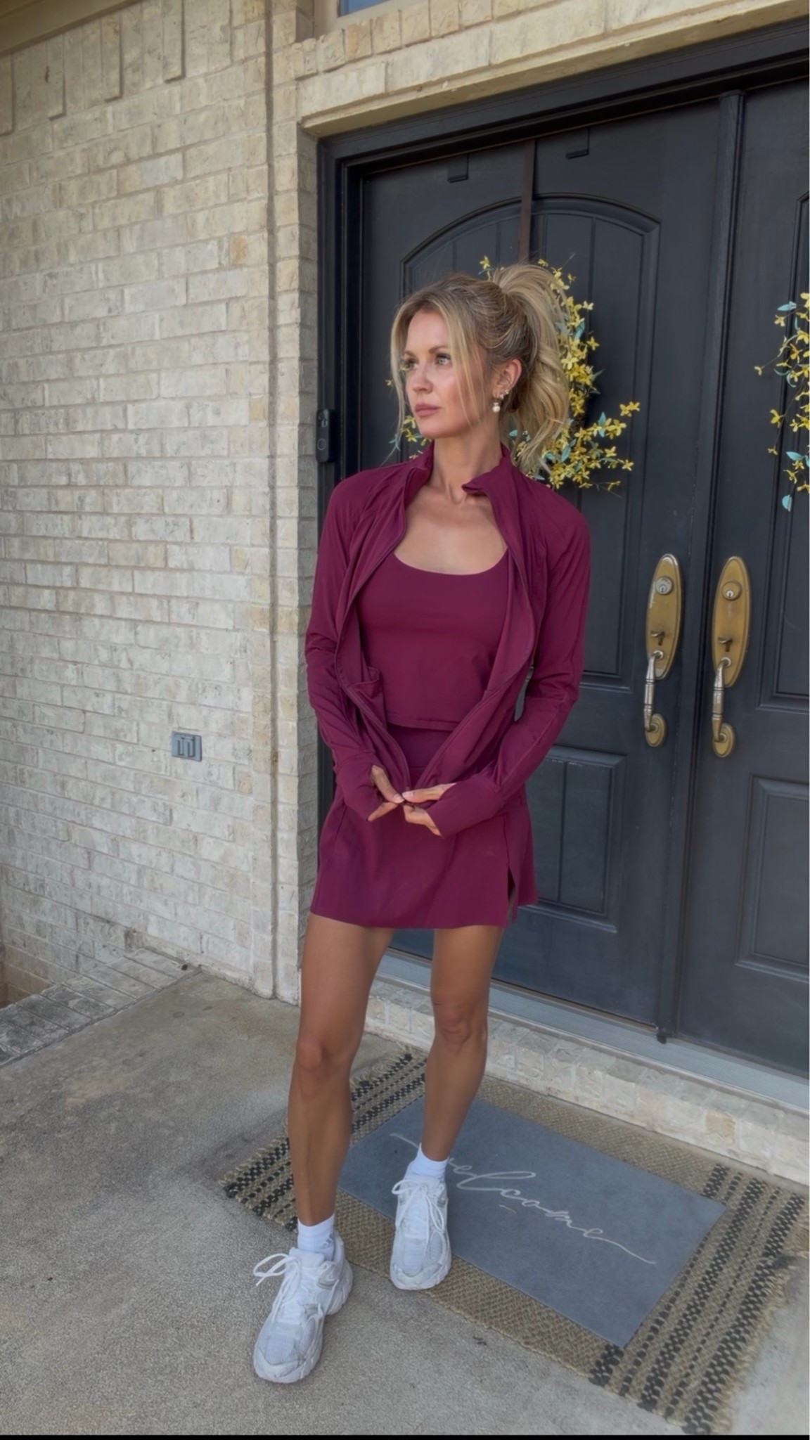 Walmart active set that looks wayyy more expensive than it is 🤩

Tops: Small
Skirt: XS

#LTKootd #LTKmomlife #LTKActive