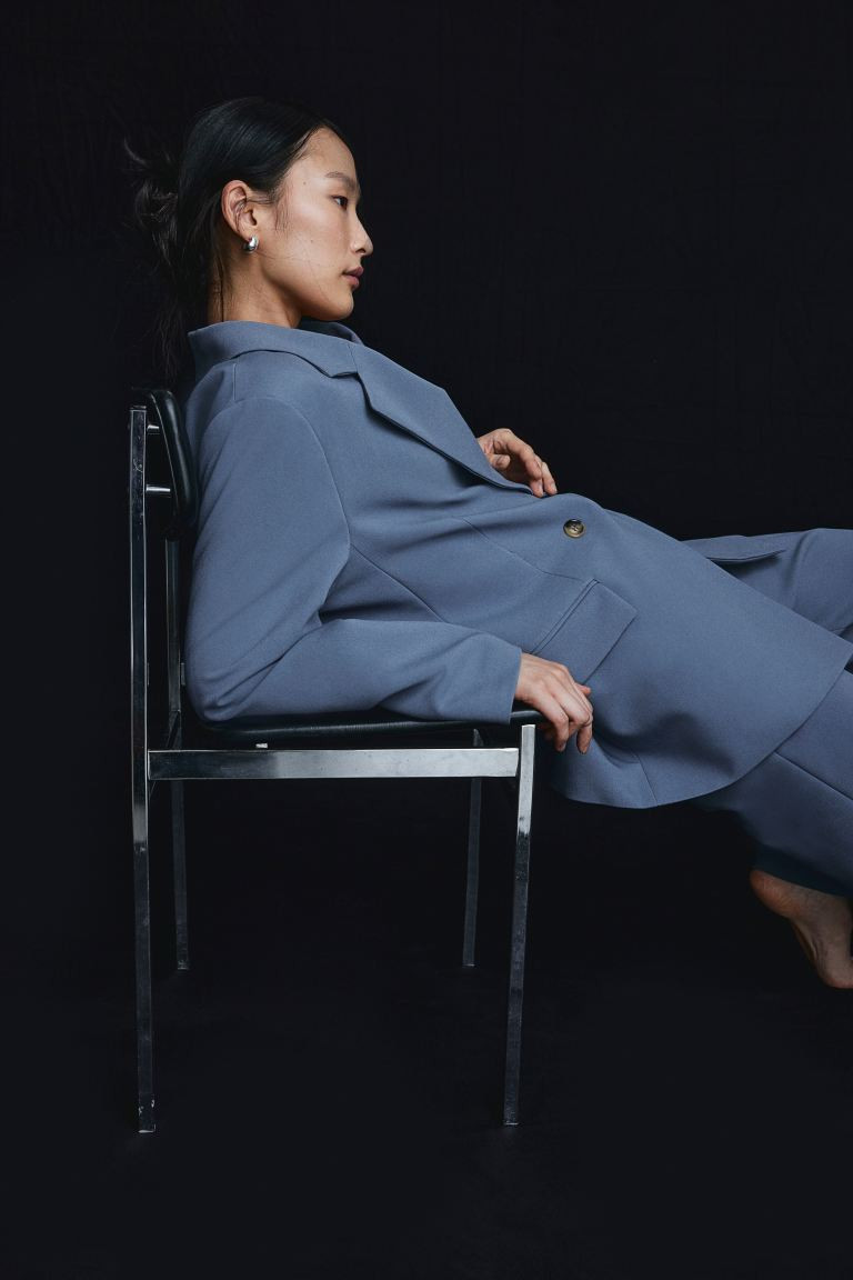 Oversized double-breasted blazer | H&M (UK, MY, IN, SG, PH, TW, HK)