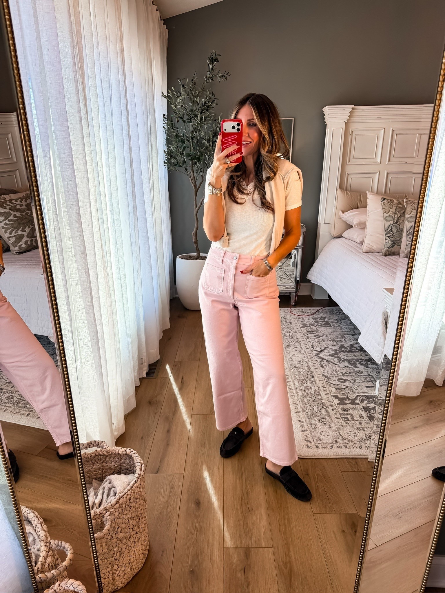 Chic pink pants outfit! I'm loving this style. Perfect for causal work days, teachers, everyday cute mom wear. Bright pink pants cute teacher outfits mom approved pants spring outfits chic pink pants causal outfits cute mom look pink pants style mom life Themominstyle 

#LTKootd #LTKmomlife #LTKWorkwear