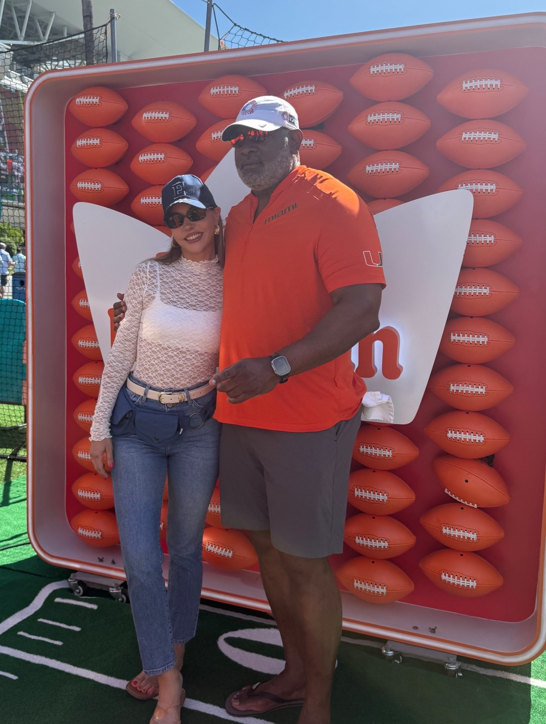 Tailgate outfit! I’m in medium in my top and size 27 in my favorite jeans! 

#LTKStyleTip #LTKSeasonal