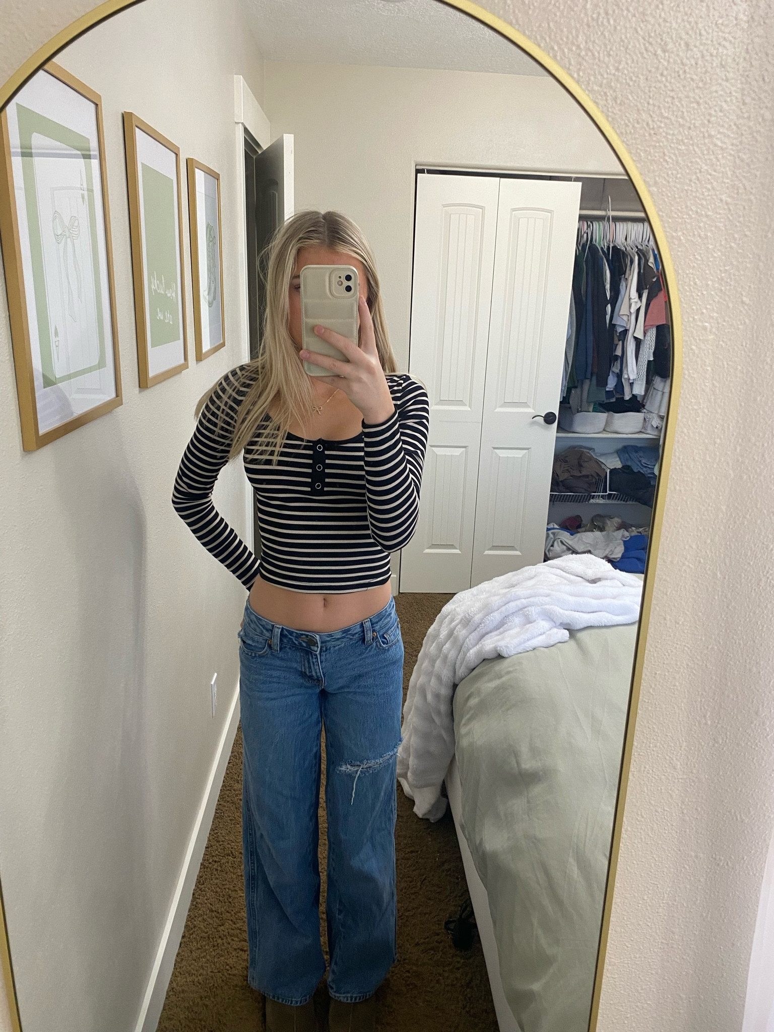 cute outfit inspo! top is size S, pants are a 23, shoes fit small :)


#LTKBeauty #LTKStyleTip #LTKSeasonal