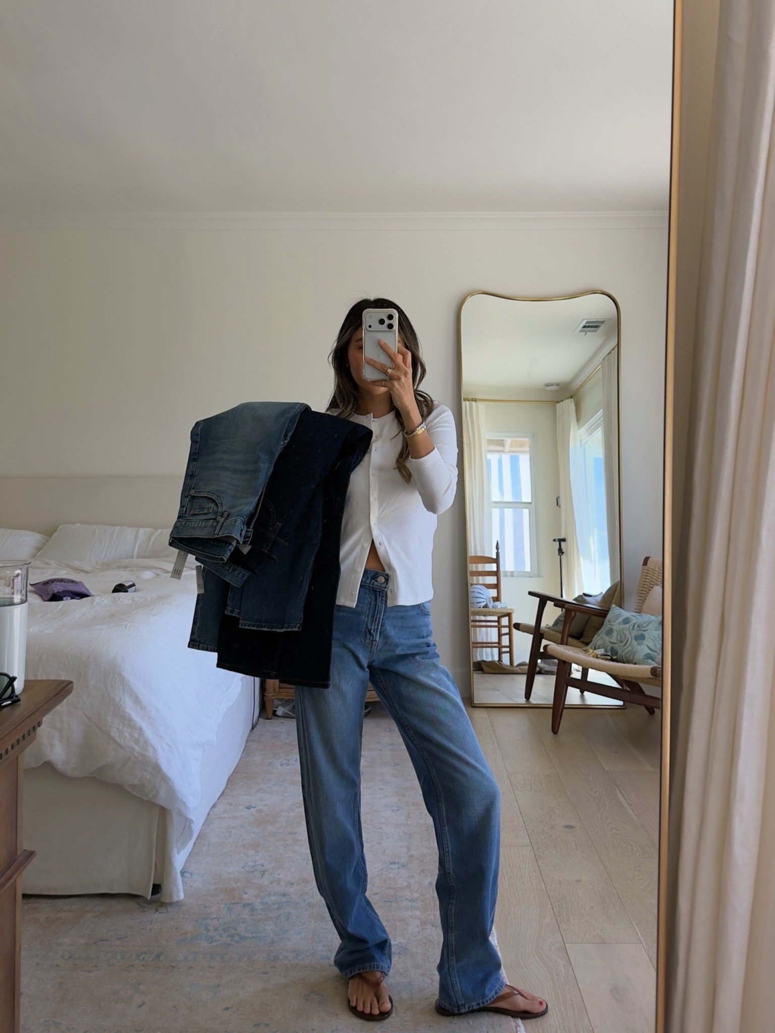 + Mid rise straight taper jeans- i went up a size 25 petite 
+ mid rise relaxed straight - went up a size 25 petite 
+ Low rise 90s loose- went up a size 25 Regular 
+ tops wearing xs 



@gap #howyouweargap #gappartner ELLEN15 for 15% off

#LTKHome