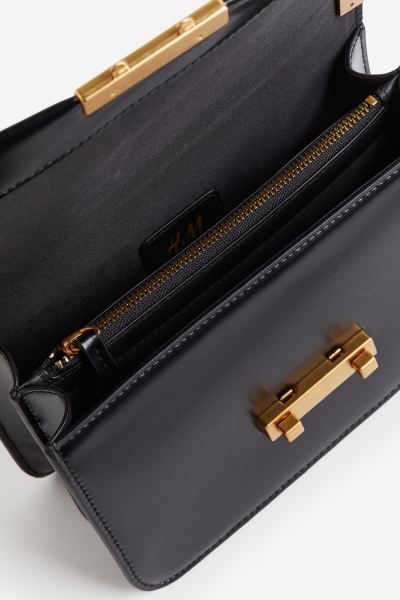 Crossbody bag | H&M (UK, MY, IN, SG, PH, TW, HK)