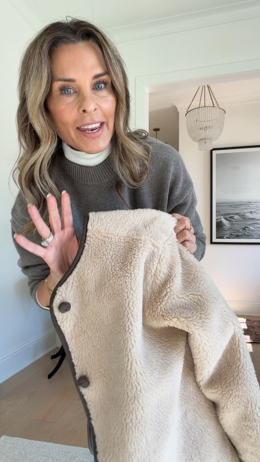 Elevated winter looks! I'm 5'6".
-Denim-on-denim with this tuxedo denim button-up.
Size XS
-Subtle barrel jean and a belt that gives it the perfect Ralph Lauren touch. TTS
-Finished the look with this reversible sherpa jacket.
I cannot get over how cute the buttons are! Size XS
-Cozy winter tones with a soft sweater that has a bit of structure, and a scallop collared top layered underneath, both size S
-This is the first time I've worn the long line jean, I love the straight leg. Several washes are available.
TTS
-The boots have been on heavy rotation. Perfect heel height and comfortable. TTS
#MadewellPartner #Madewell #ad #liketkit @madewell @shopltk


#LTKOver40 #LTKgrwm #LTKGiftGuide