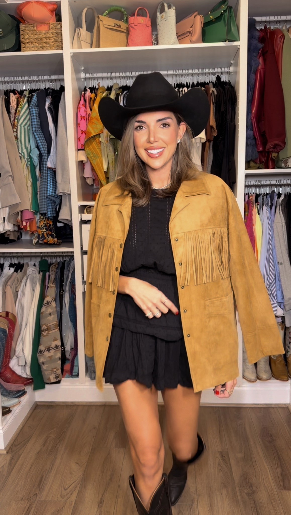 THIS IS NOT A DRILL! This fringe jacket is on major sale ($20) with code EXTRA65 !!! Perfect for rodeo season!

#LTKSaleAlert #LTKFindsUnder50 #LTKootd
