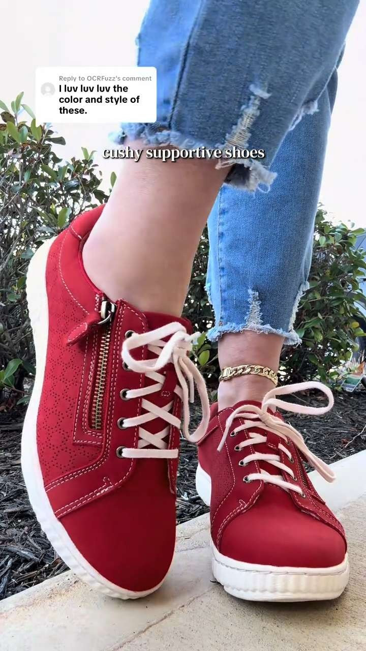 These are one of those pairs that just feel good immediately!

#LTKFinds #LTKShoeCrush #LTKStyle
#ClarksCollection #LeatherSneakers #ComfortStyle #earnscommissions 

 #LTKootd #LTKActive #LTKTravel