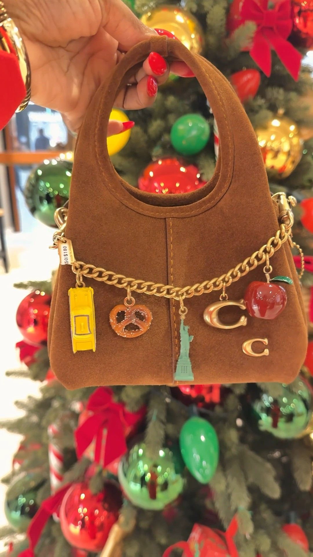 The cutest coach bags ever 😝✨🗽🍎🥨🚕#LTKCyberWeek 

#LTKHoliday #LTKGiftGuide