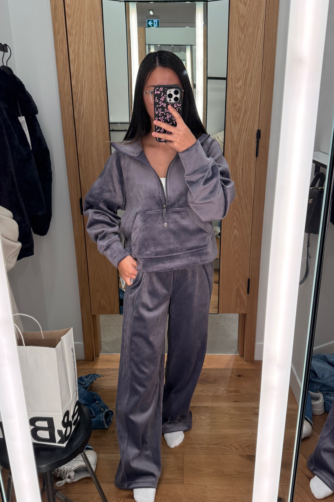 lululemon velvet scuba set is on sale right now for Boxing Day! 
Top Size XS/S 
Pants size XS 

#LTKcanada #LTKwinter #LTKsale