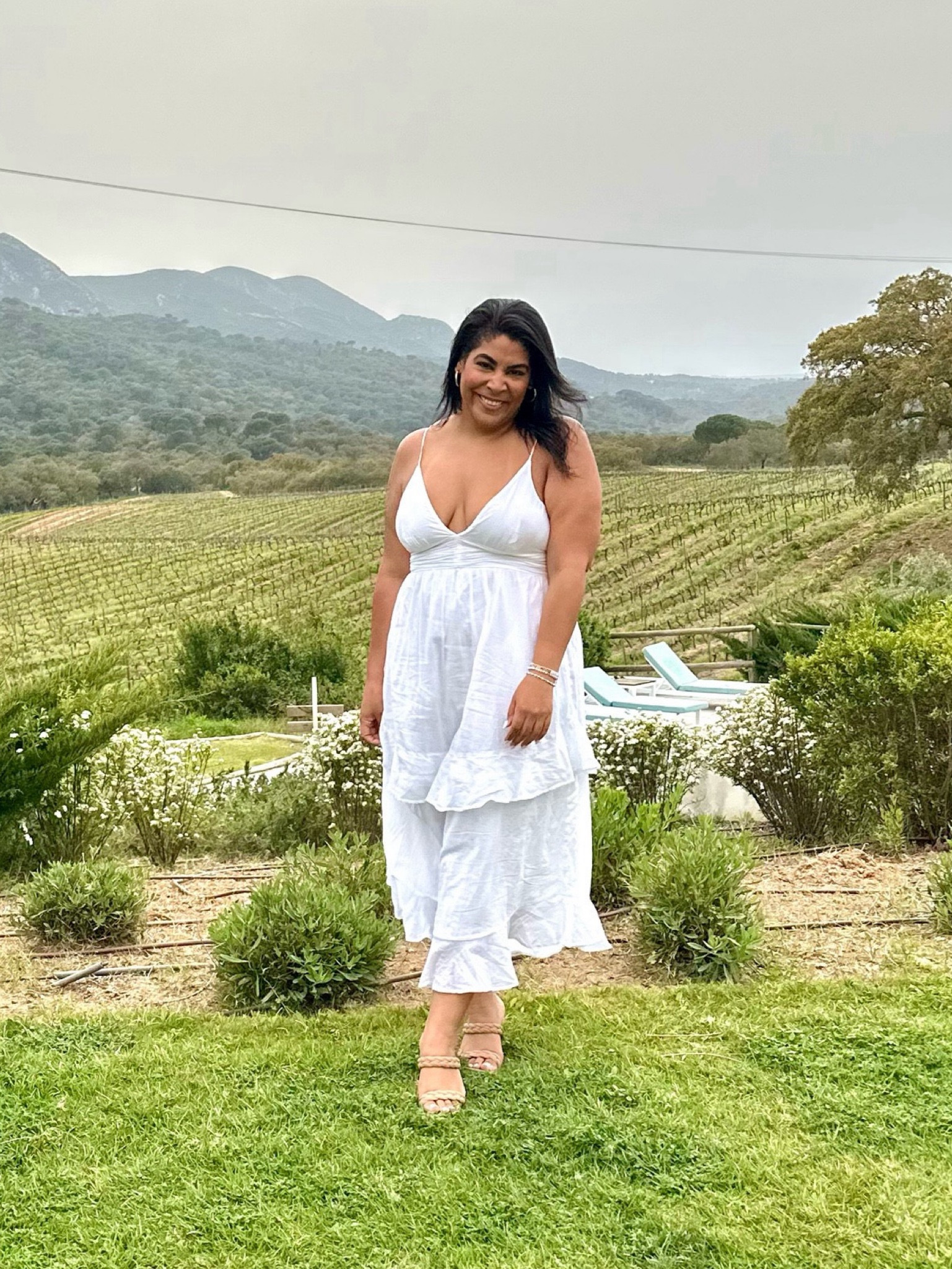 Abercrombie dress is absolutely stunning! I’m wearing a size L! 

// midsize fashion, midsize outfit, size 12, size 10, size 14, size xl, mid size, spring dress, white dress, bridal dress, vacation outfit idea, vacation dress, Abercrombie 


#LTKSeasonal #LTKmidsize #LTKfindsunder100