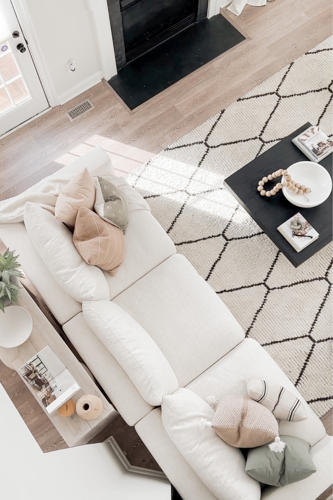 Loloi, rug, living room, sofa, home decor, neutral home, coffee table, console, family room

#LTKfamily #LTKhome