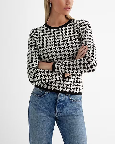 Silky Soft Houndstooth Fitted Crew Neck Sweater | Express