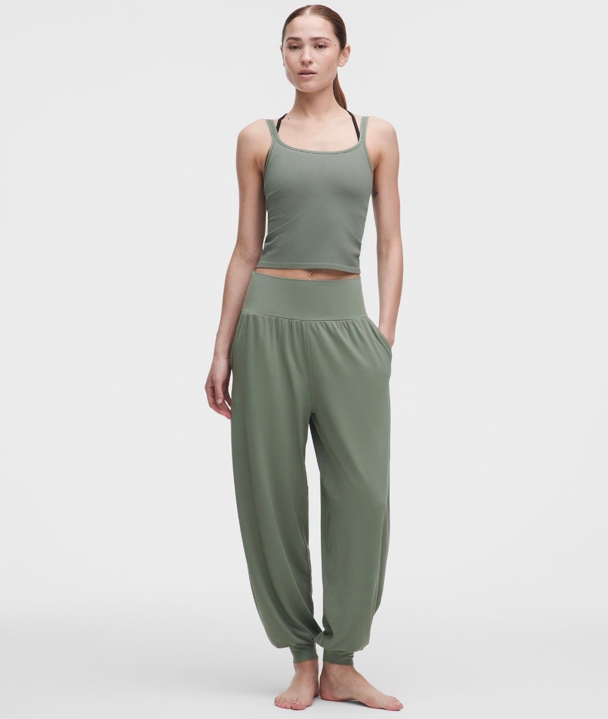 Obsessing over these new pants from @lululemon 

#LTKTravel #LTKfitnessgoals #LTKActive