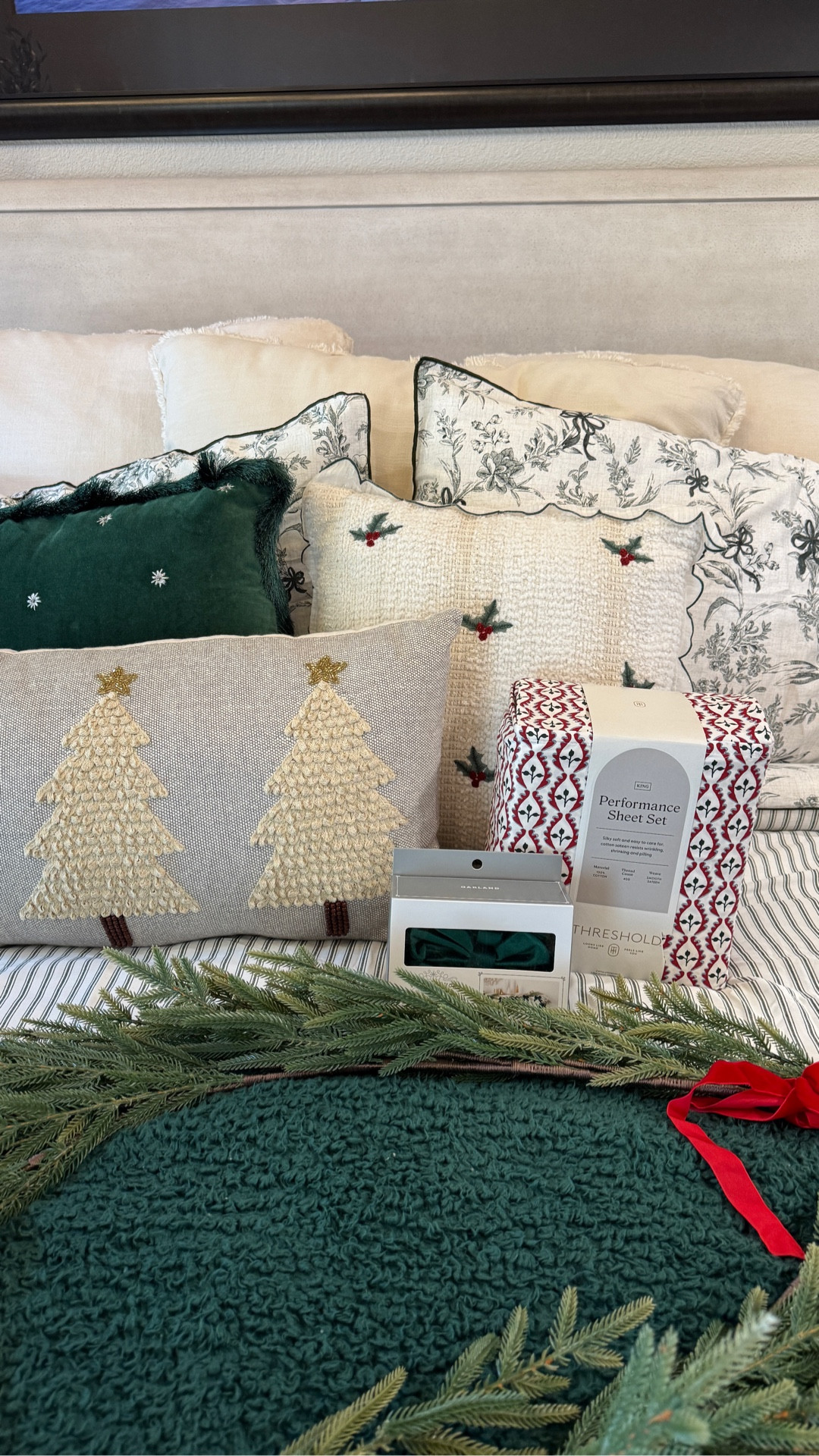 Master Bedroom bedding and decor is almost complete for Christmas!🎄 Linking my favorite finds! 
Hashtags:
#Christmasdecor #HolidayHomeDecor #LTKHoliday #LTKHome #LTKChristmas #ChristmasDecorInspo #HolidayStyle #bedding  #targetfinds #BudgetFriendlyDecor #LTKFinds #ChristmasHomeStyle #FestiveDecor #HomeForTheHolidays #christmasdecorating 


#LTKHome #LTKHoliday #LTKSeasonal