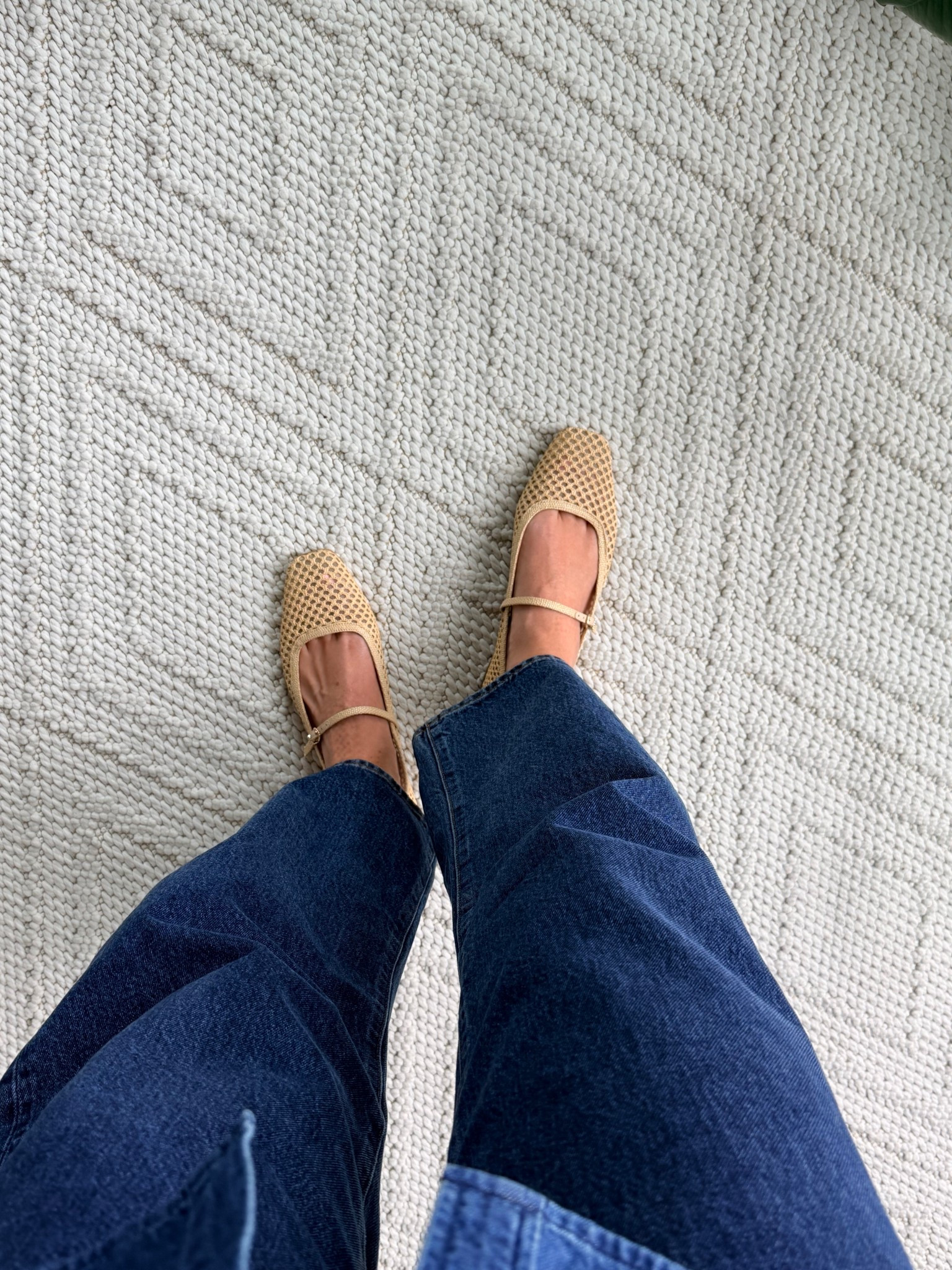 The perfect spring ballet flat!

#LTKSeasonal #LTKootd #LTKOver40