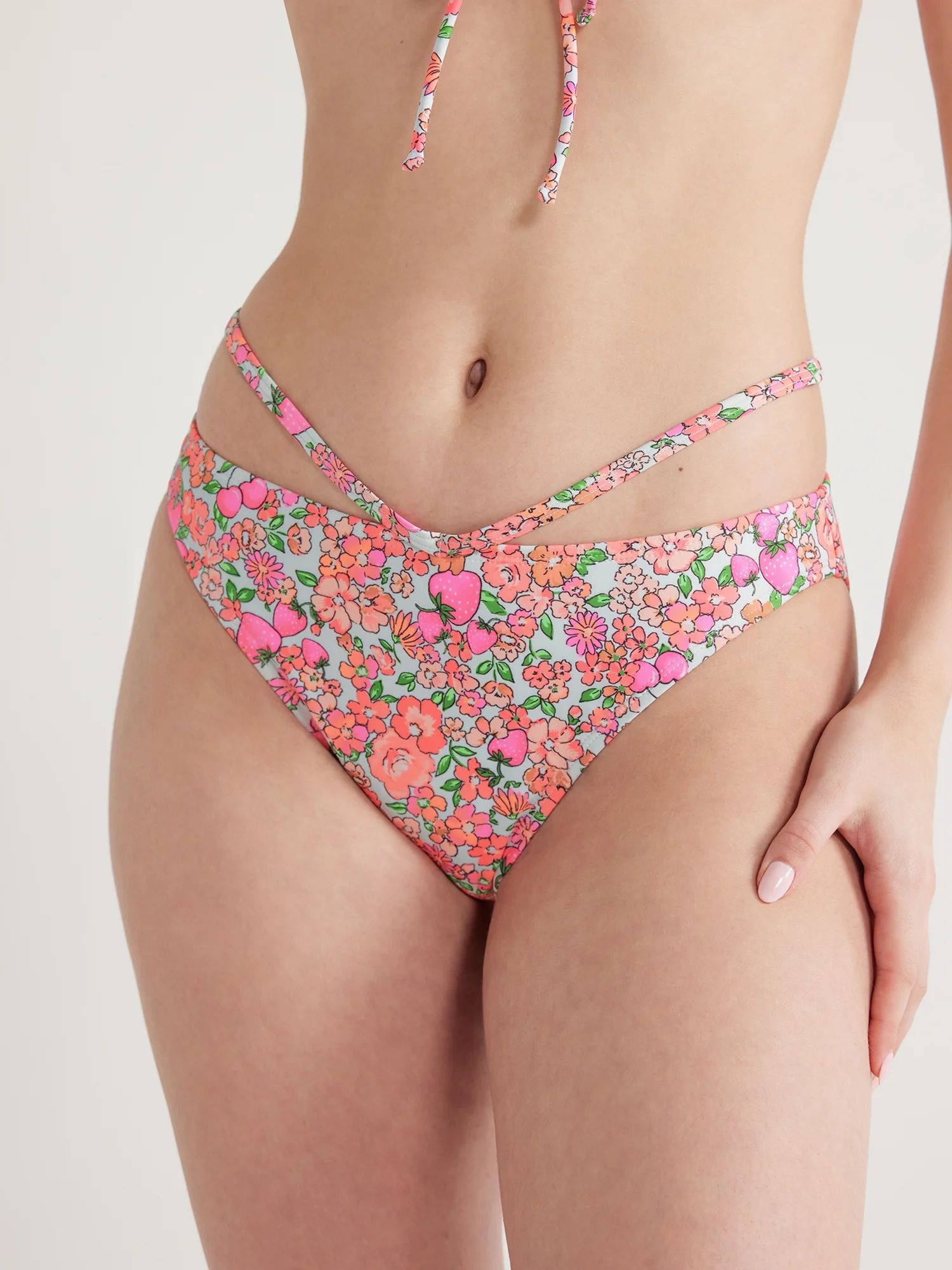 No Boundaries Juniors’ Strappy High Cut Floral Bikini Bottoms, Sizes XS-XL | Walmart (US)